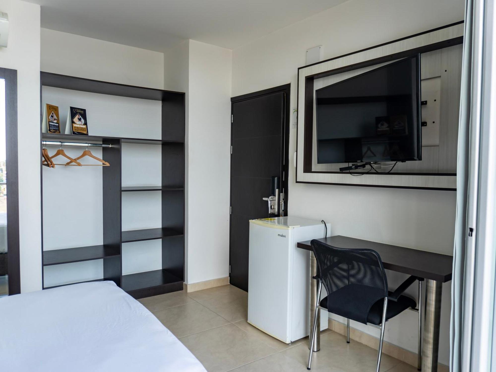 Hotel Andinos Plaza Florencia 프로렌시아 외부 사진