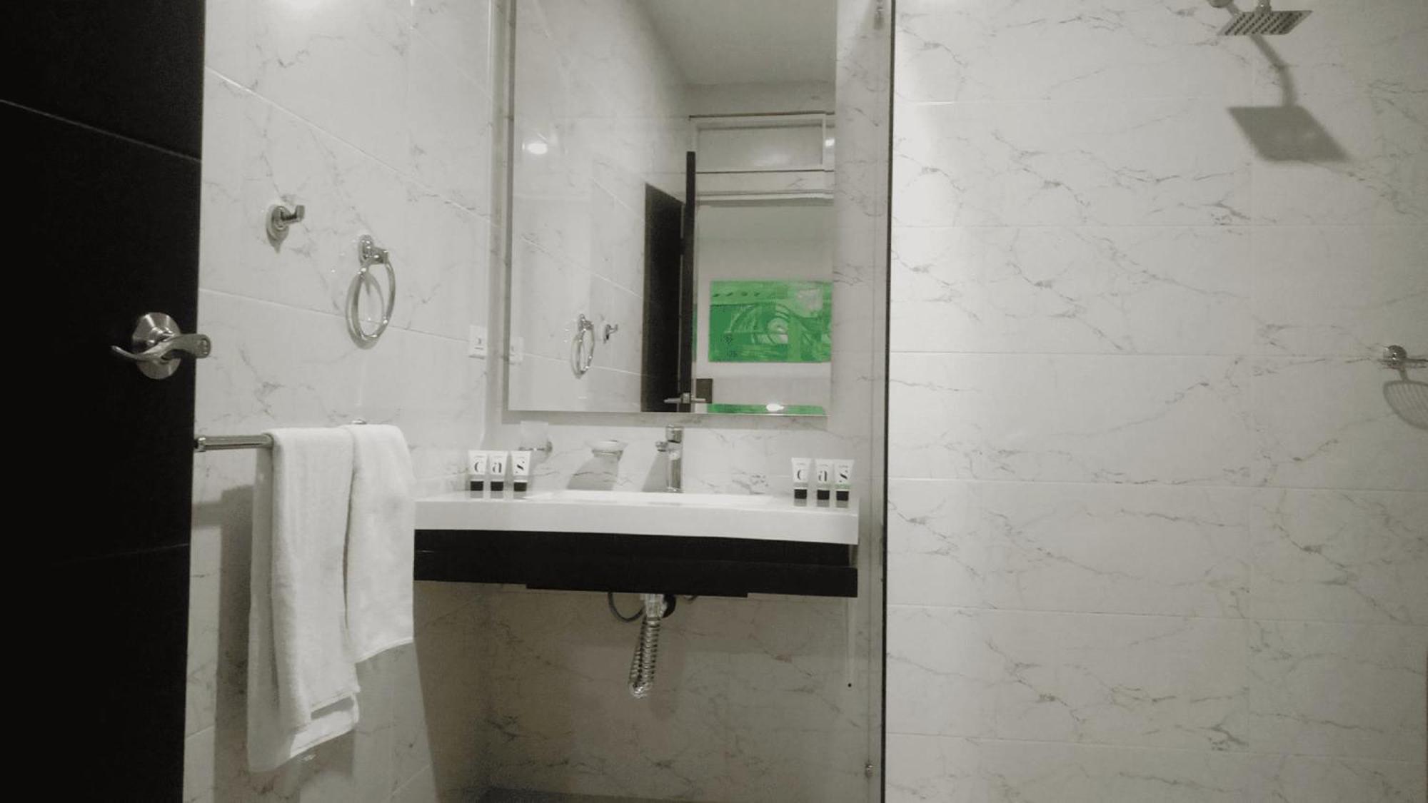 Hotel Andinos Plaza Florencia 프로렌시아 외부 사진
